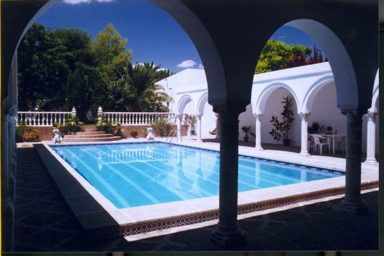 Villa Del Manzano Villanueva del Ariscal Bagian luar foto