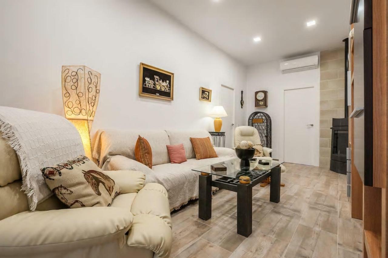 Villa Del Manzano Villanueva del Ariscal Bagian luar foto