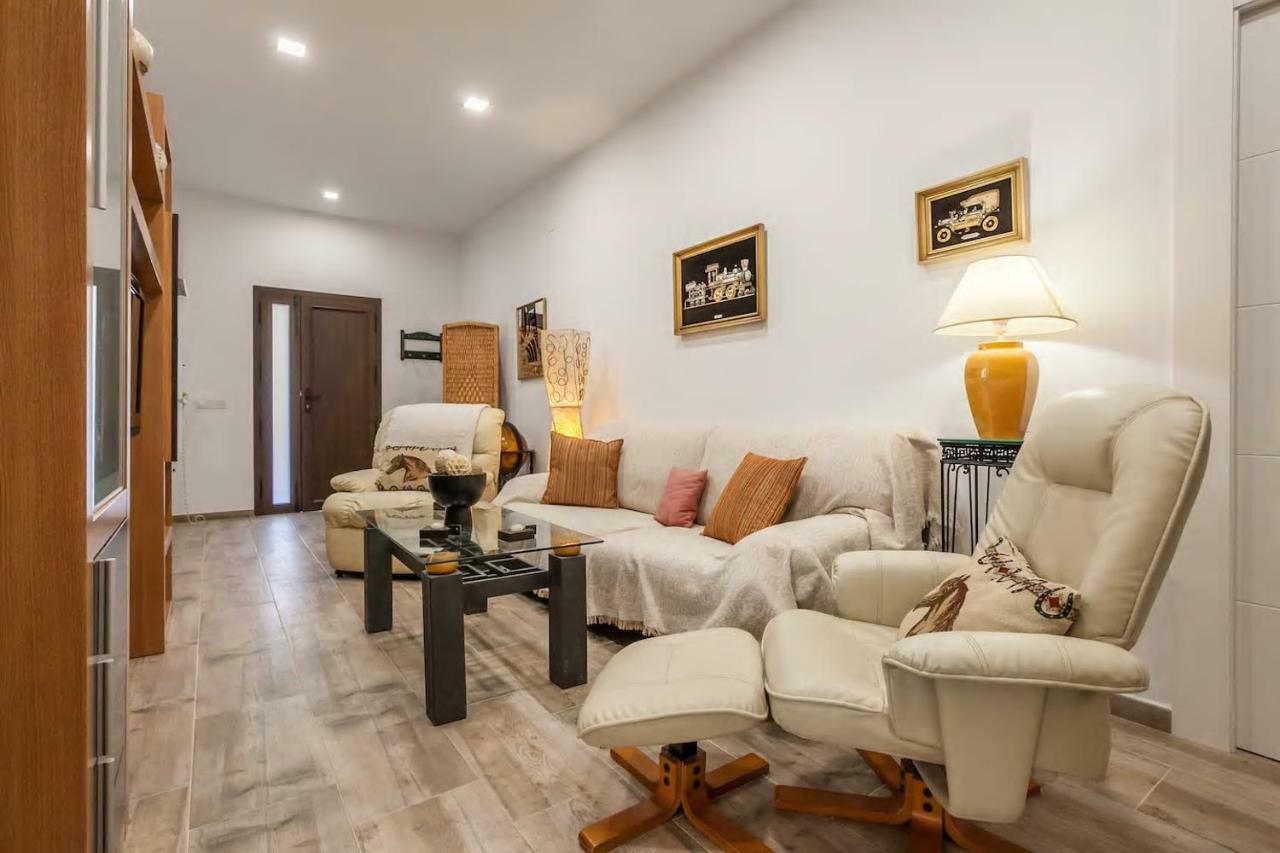 Villa Del Manzano Villanueva del Ariscal Bagian luar foto