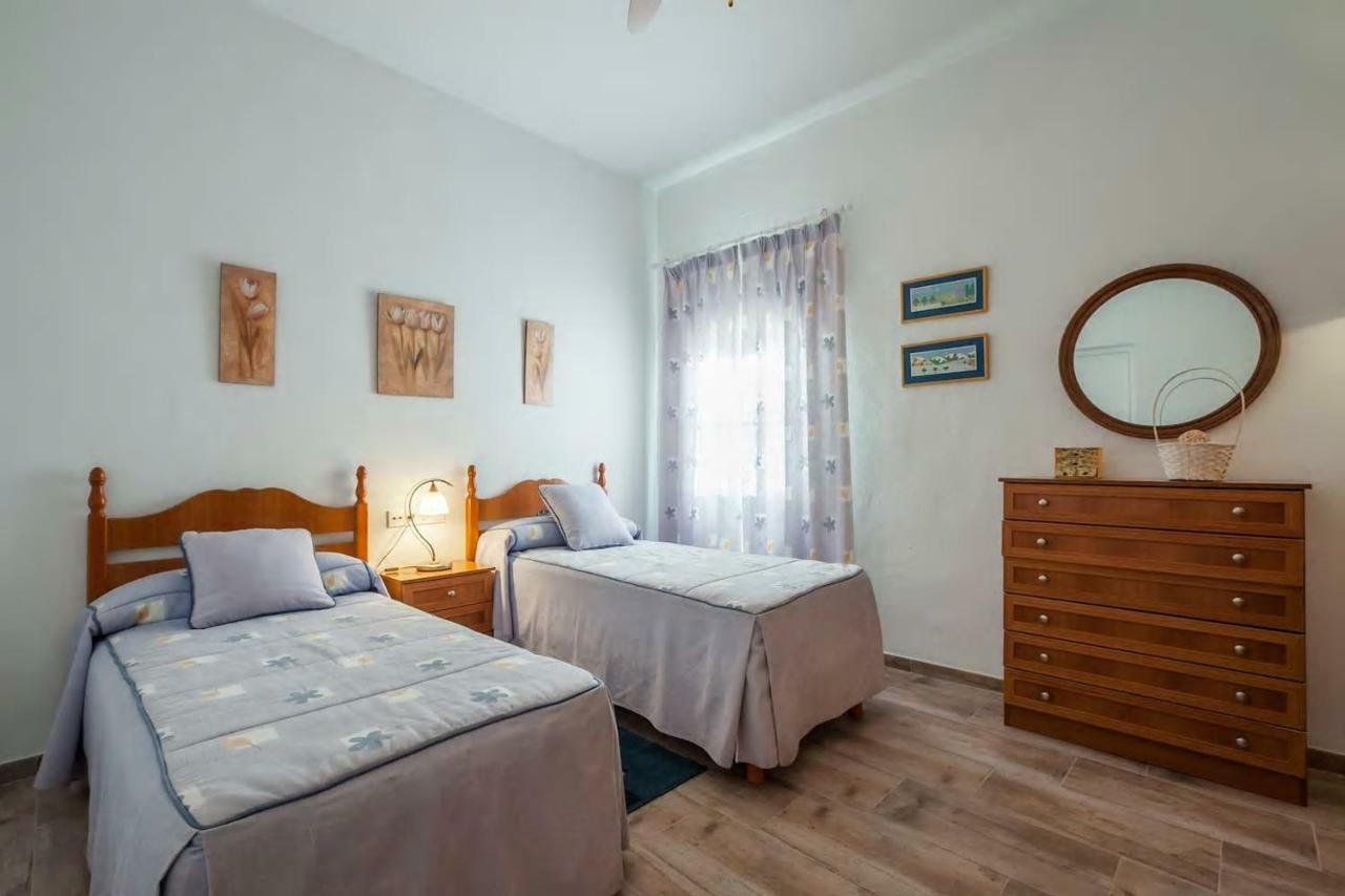 Villa Del Manzano Villanueva del Ariscal Bagian luar foto